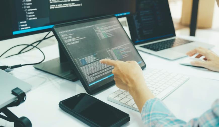 扎赉诺尔区AI开发:打造包容性AI产品的实践指南